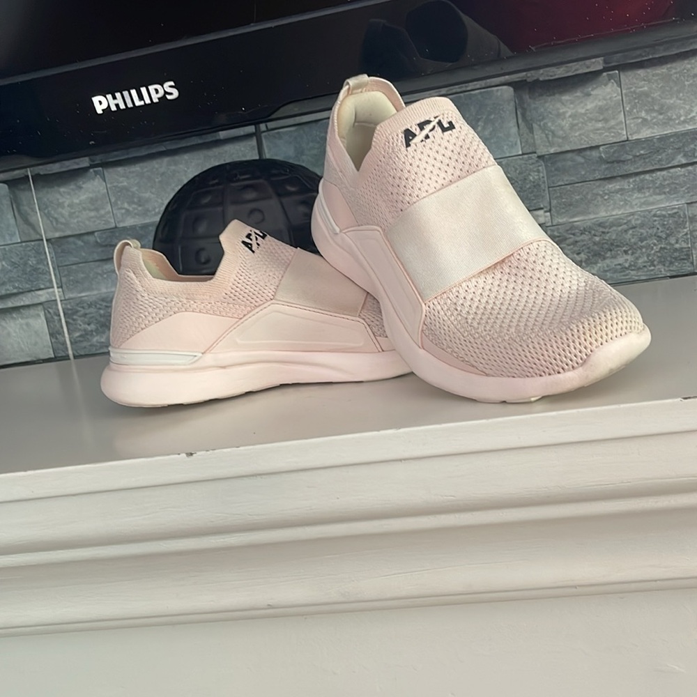 APL: Athletic Propulsion Labs TechLoom Bliss Sneakers - Picture 2 of 12